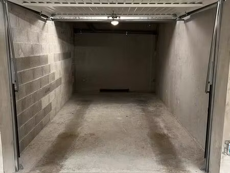 location garage box sécurisé