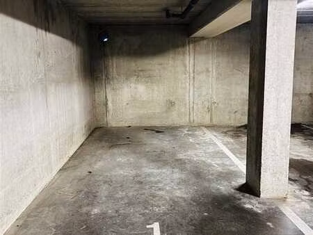 parking / garage