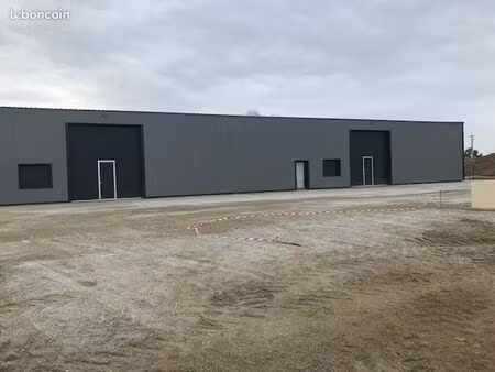 bâtiment artisanal - 550m2