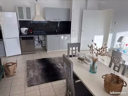 appartement t3 à louer balcon ascenseur garage