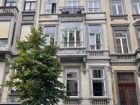 quartier louise – bureaux à louer