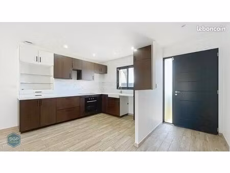 villa 4 pièces 103 m²