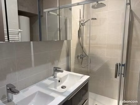 appartement 70m2 etat neuf bien isolé et bien insonorisé