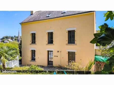 maison de ville 6 pièces 111 m²