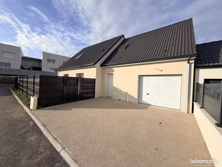 maison 7 pièces 140 m²