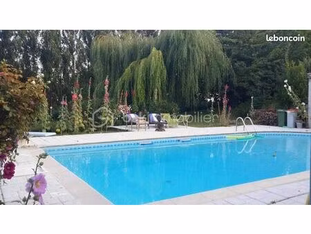 villa 7 pièces 165 m²