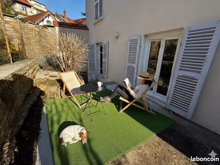 t2 centre ville avec extérieur