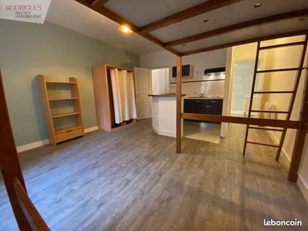 studio 1 pièce 25 m²