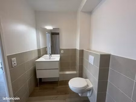 studio 3 pièces 31 m²