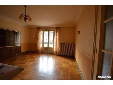 immeuble 600 m² tenay