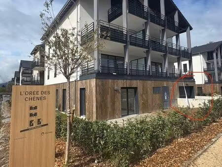 grand garage/box fermé et sécurisé - ornex 15 m2