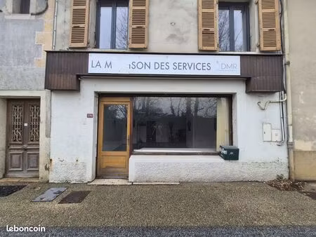 local commercial 48 m² champagne-en-valromey