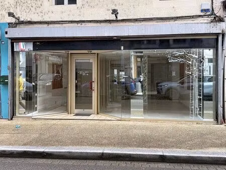 local commercial 80m2 idéalement situé valserhône