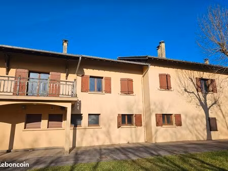 2 appartements 200m² dans maison