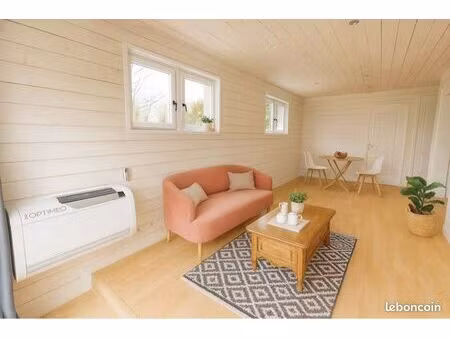 belle petite maison à la campagne