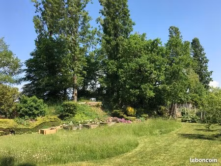 vend terrain de 1600m2