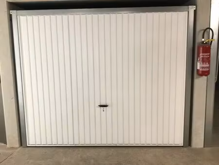 vend garage 14 m²