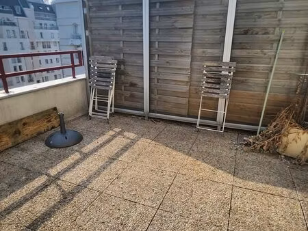 duplex de 76 m2 avec 3 terrasses et cave et parking
