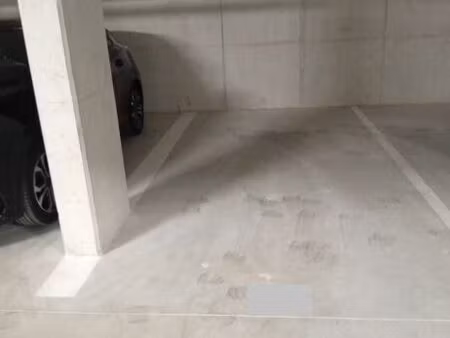 idéal investisseur - lot 3 places de parking hyères