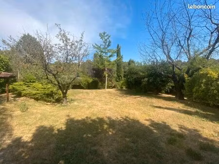 terrain 912 m² villecroze