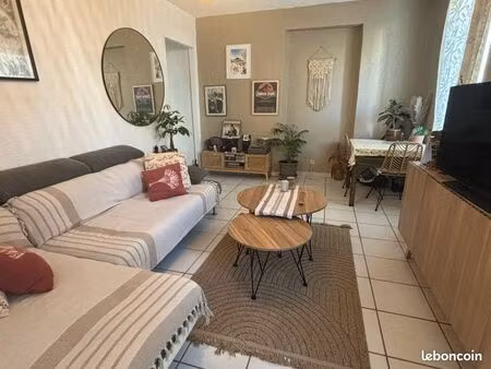 t2 lumineux idéalement situé