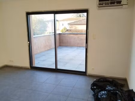 location ruoms 07120