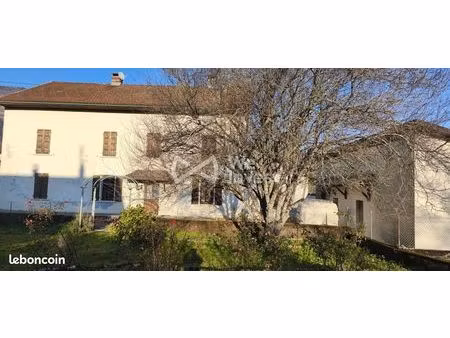 maison 15 pièces 250 m²