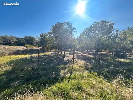 terrain 1 490 m² tavernes