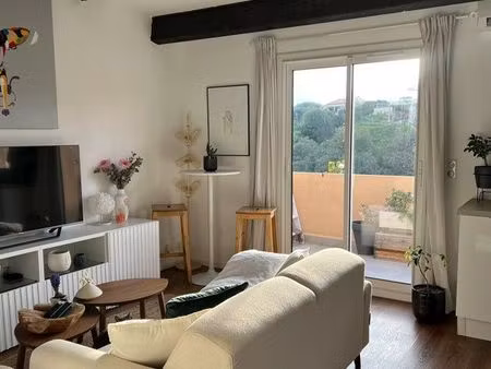 appartement t2 45 m2 hauteurs avec aperçu mer