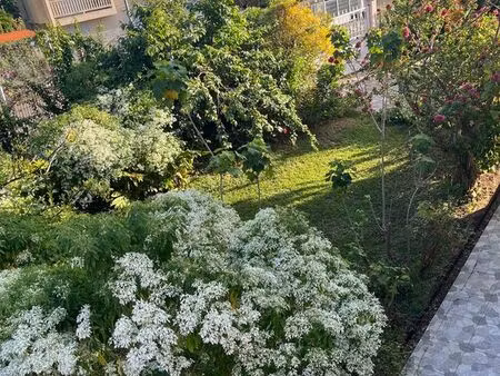 ? superbe haut de villa t4 • terrasse ventilée & calme • trinité (route des plages)