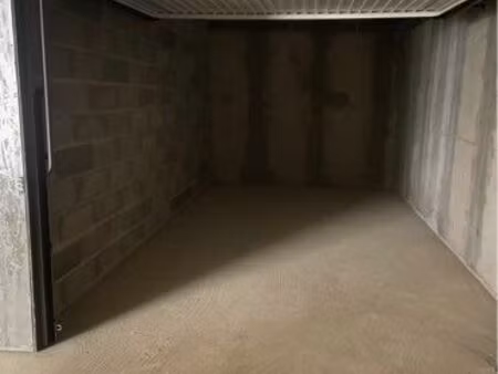 loue plusieurs garages à lucciana