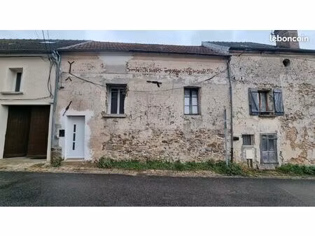 a vendre : maison de 100m2 a renové