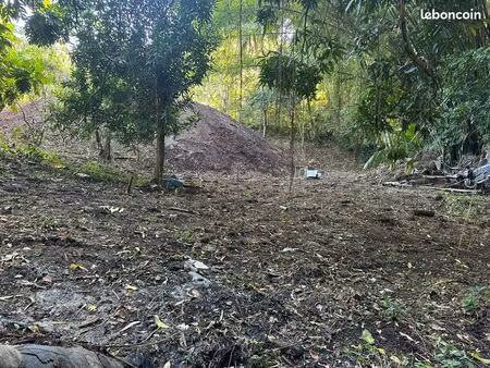 terrain environ 1800m² calme - fonds masson