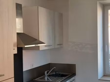 f1 bis – 30.5 m² - 1er étage