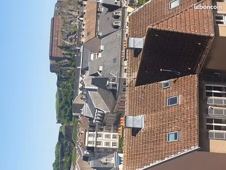 loue chambre meublée