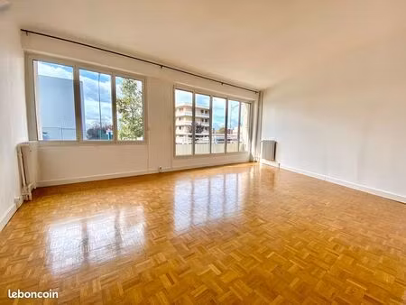 appartement 2 pièces 66 m²