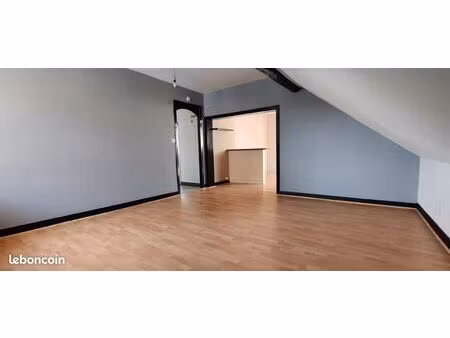 t2 bis de 54m2 avec garage individuel de 13m2 et place de parking