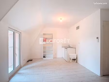 studio 1 pièce 26 m²