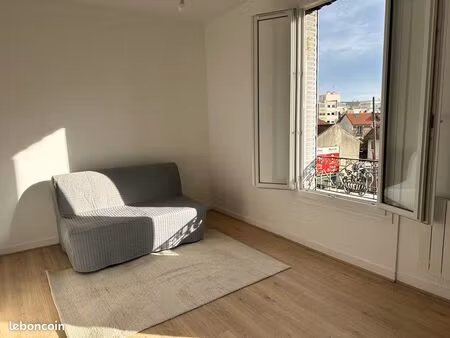 studio meublé 20 m² refait à neuf - 2 pas du rer val de fontenay - très lumineux