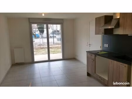 appartement t2 + terrasse couverte + jardin 40m2