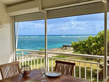 bourg de st anne  5min plage  vue mer  accès direct lagon