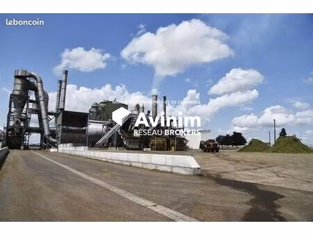 local 420 m² puimoisson