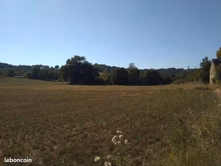 terrain 1 627 m² vailhourles