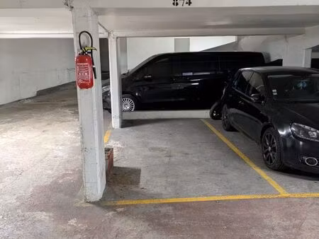 place de parking en souterrain