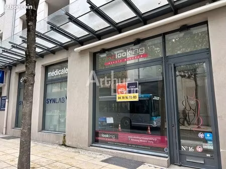 local commercial 89 m²