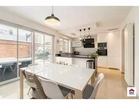 maison rénovée trois chambres avec jardin