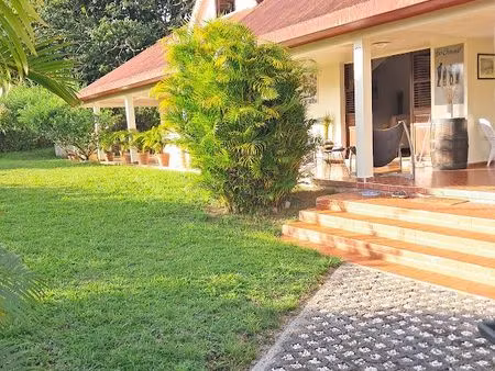 morne rouge agreable villa de plaind pied avec jardin