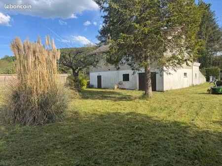 villeneuve s/ yonne  pavillon 3 chambres + garage