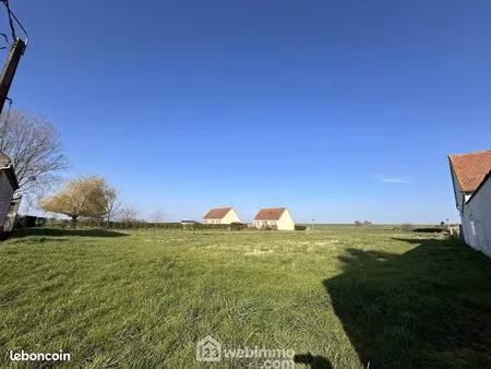 terrain 1 300 m² mortiers