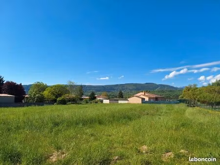 terrain 1 061 m² sisteron